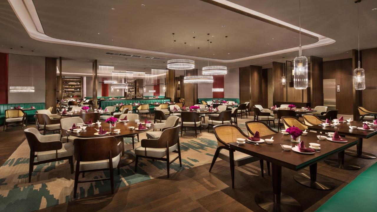 Отель Crowne Plaza Xiangxi Фэнхуан Экстерьер фото
