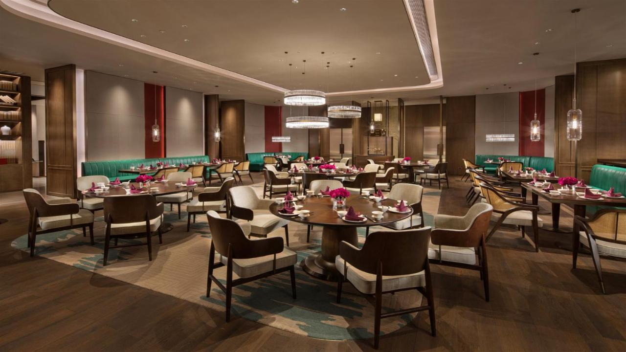 Отель Crowne Plaza Xiangxi Фэнхуан Экстерьер фото